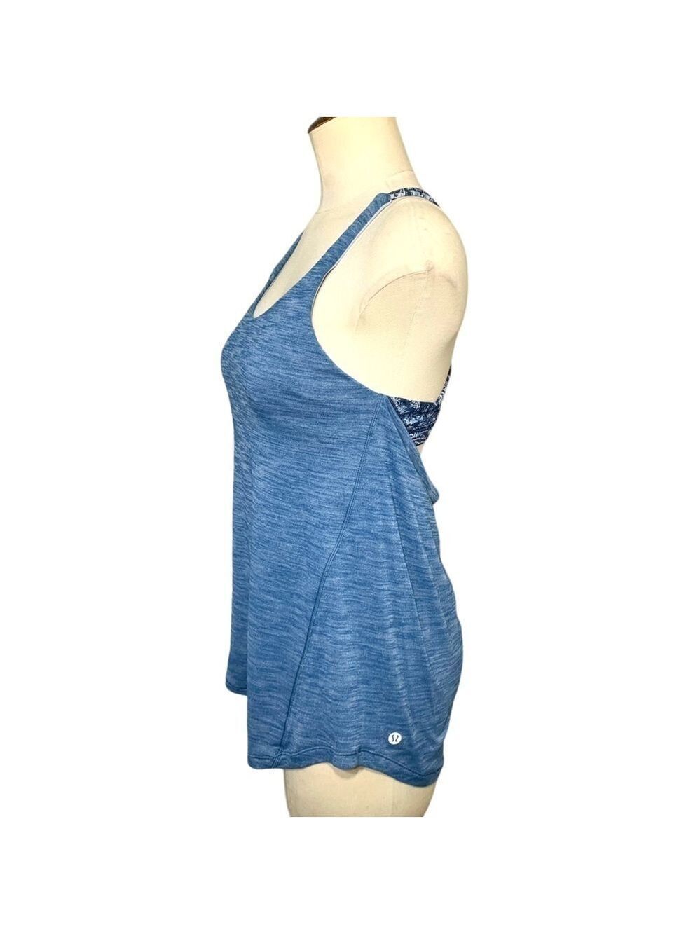 Lululemon Tank Top Lot Of 2 Sz 4 Blue Red Built In Bra Racerback Camisole Sport - Picture 3 of 16